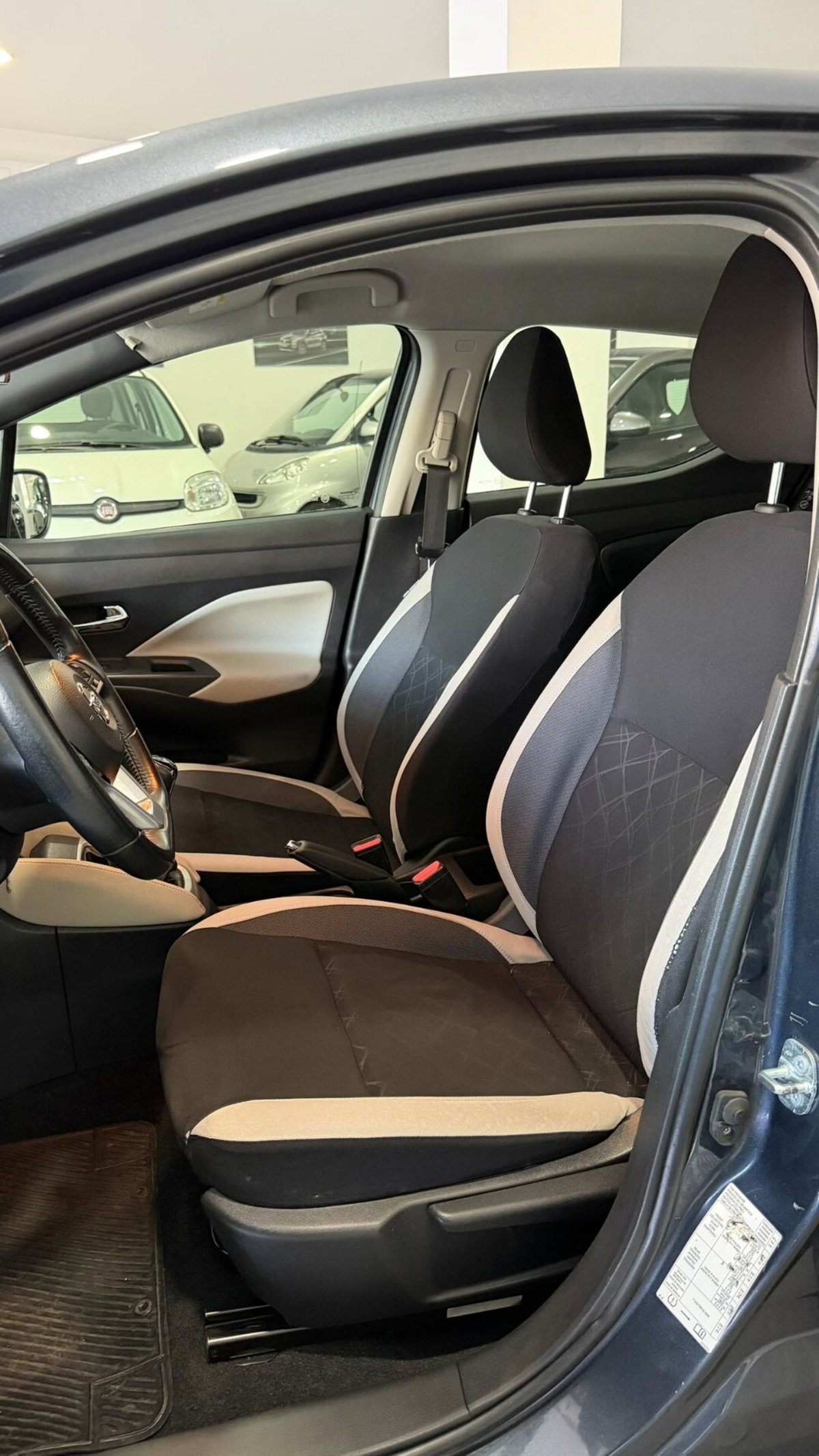 Nissan Micra 1.0 IG 12V 5 porte Visia (16)