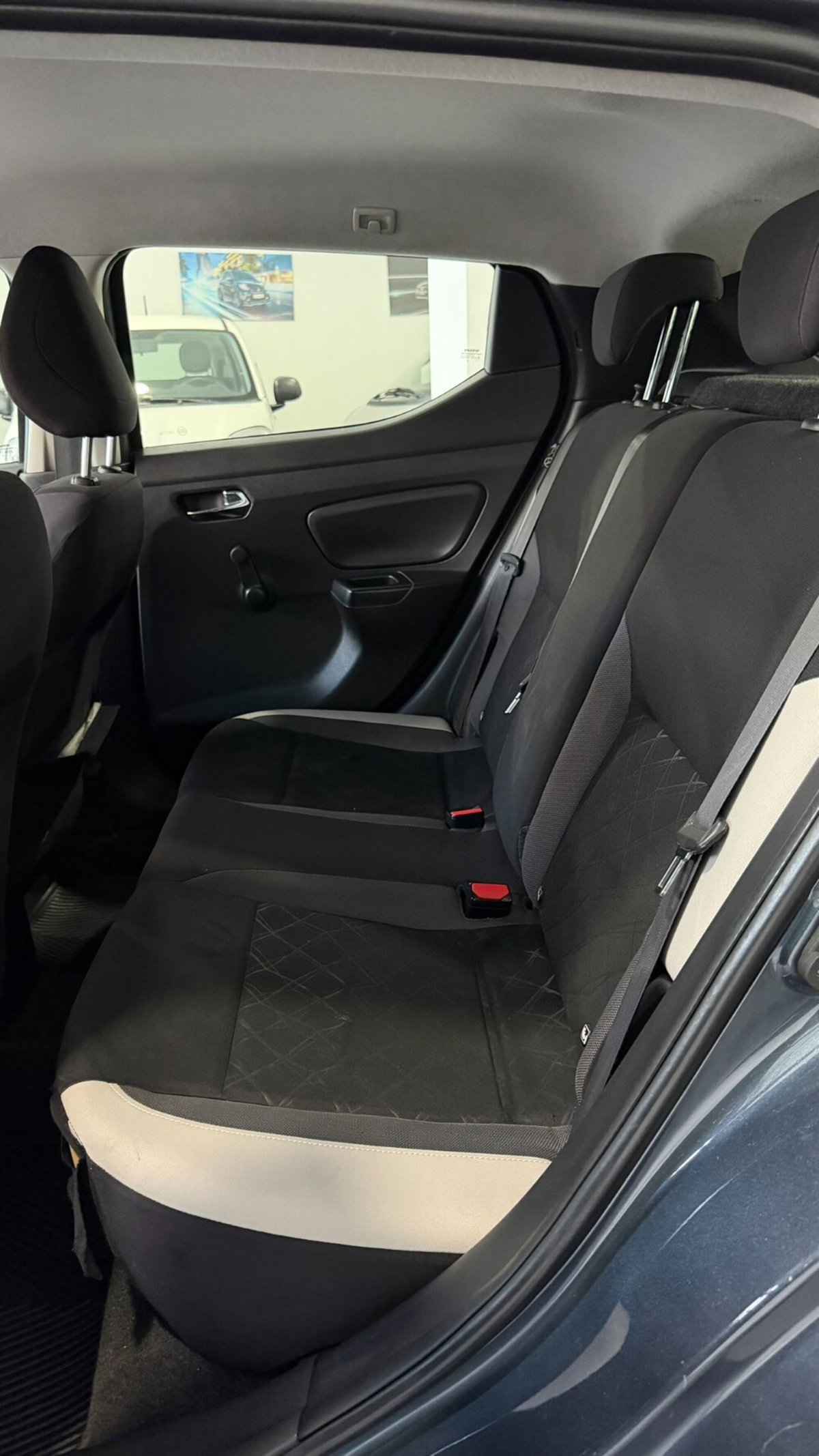 Nissan Micra 1.0 IG 12V 5 porte Visia (17)