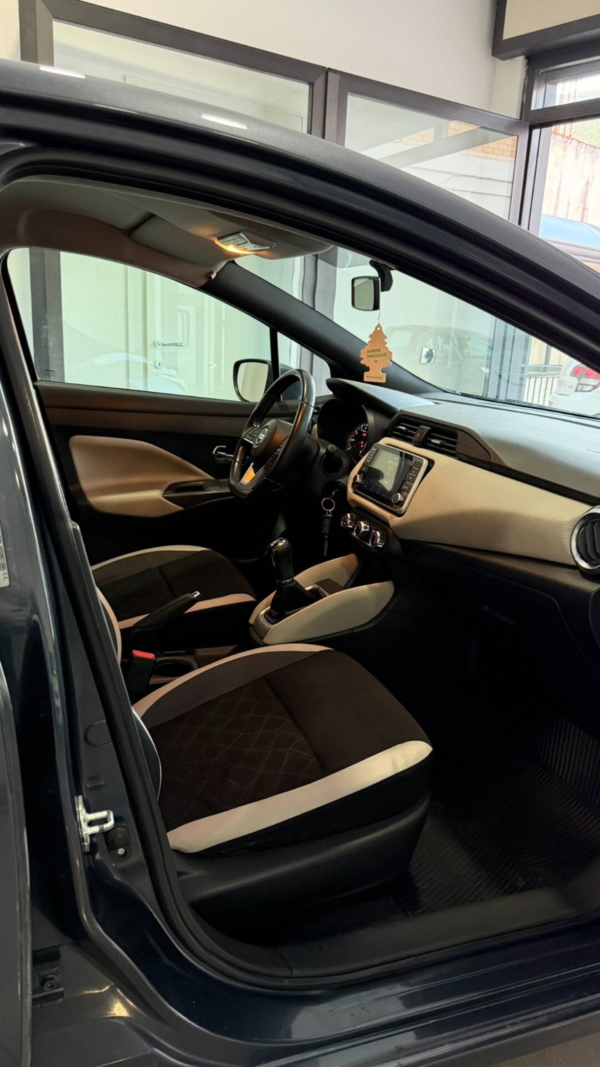 Nissan Micra 1.0 IG 12V 5 porte Visia (19)