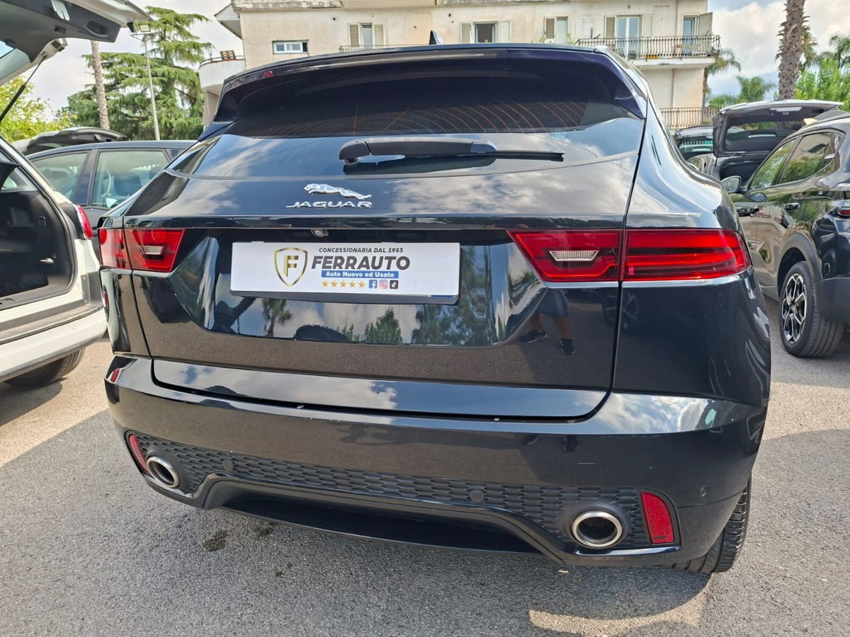 Jaguar E-Pace 2.0D 150 CV AWD aut. R-Dynamic (11)
