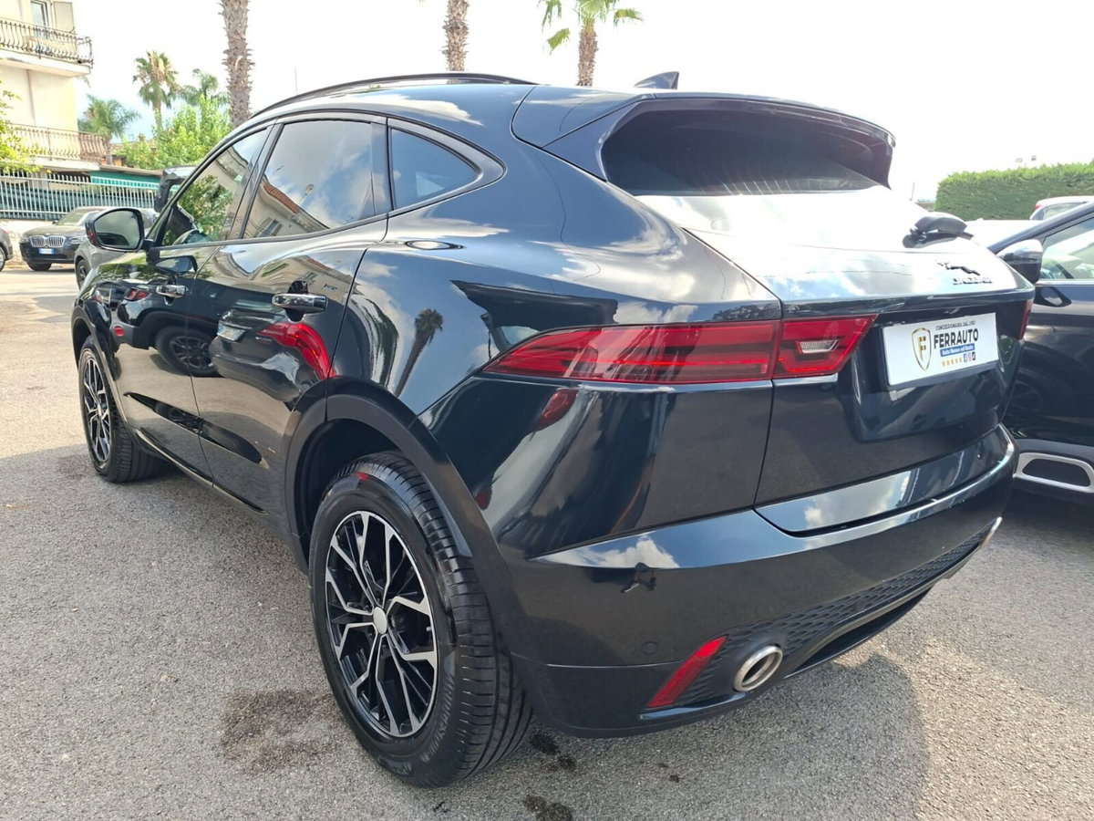 Jaguar E-Pace 2.0D 150 CV AWD aut. R-Dynamic (13)