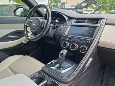 Jaguar E-Pace 2.0D 150 CV AWD aut. R-Dynamic (14)