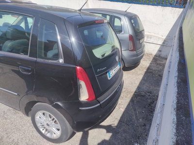 Lancia Musa 1.3 Mjt 16V 95 CV DPF Oro (3)