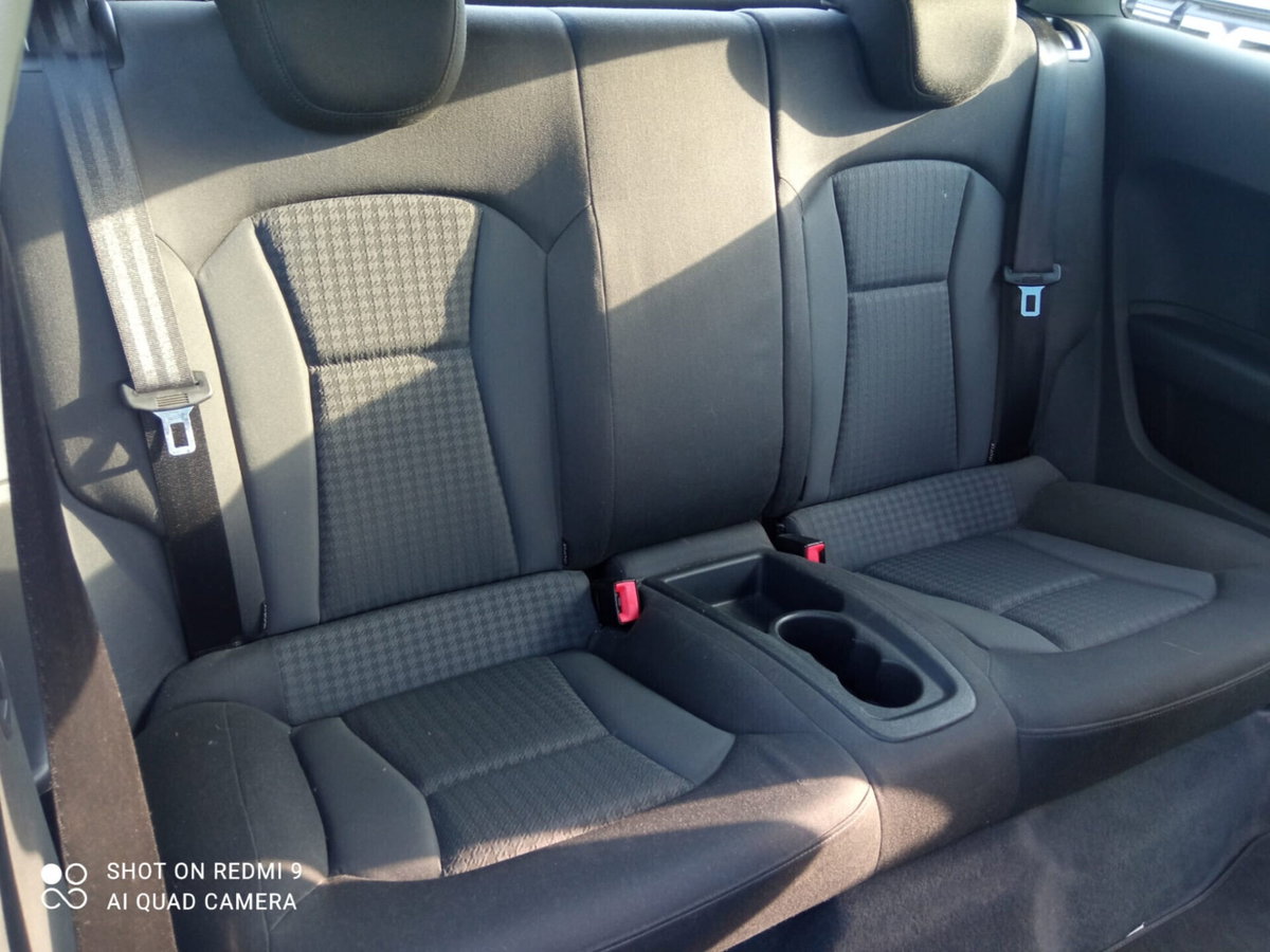 Audi A1 Sportback 1.6 TDI 105 CV Ambition (11)