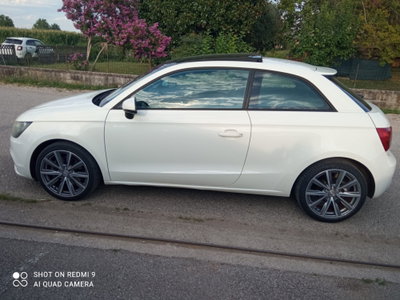 Audi A1 Sportback 1.6 TDI 105 CV Ambition (8)