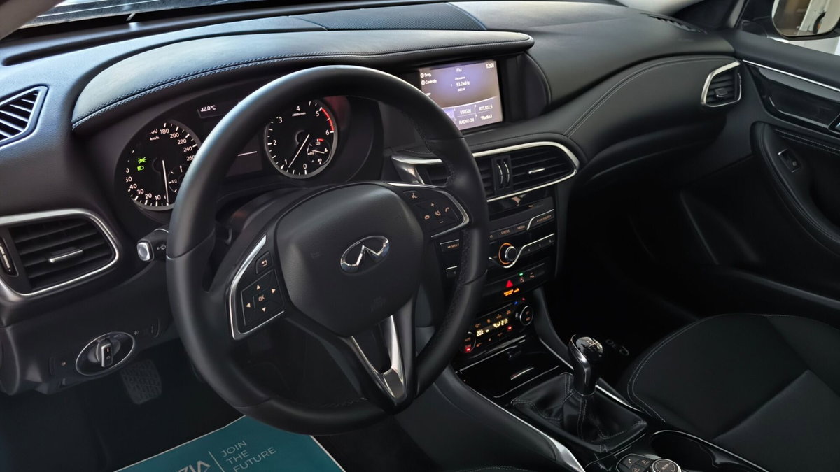 Infiniti Q30 1.5 diesel Business Executive (15)