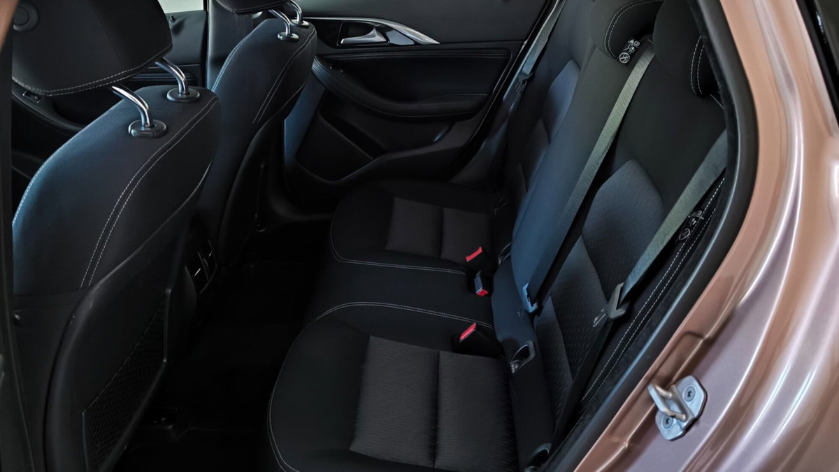 Infiniti Q30 1.5 diesel Business Executive (16)
