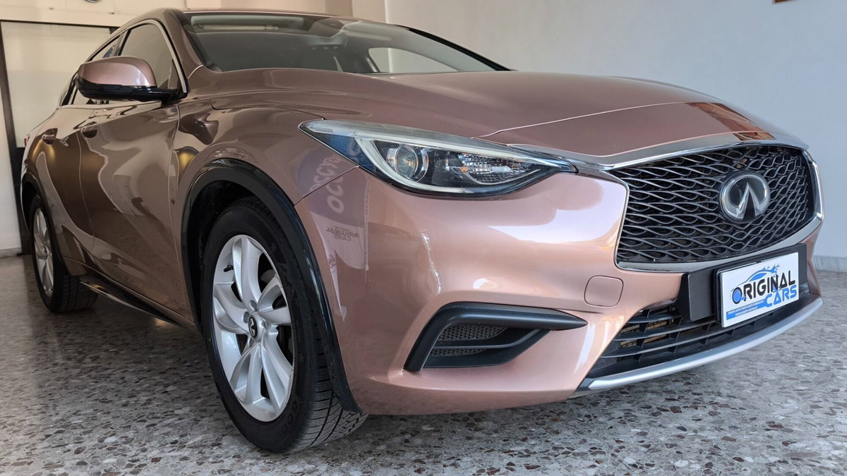 Infiniti Q30 1.5 diesel Business Executive (5)