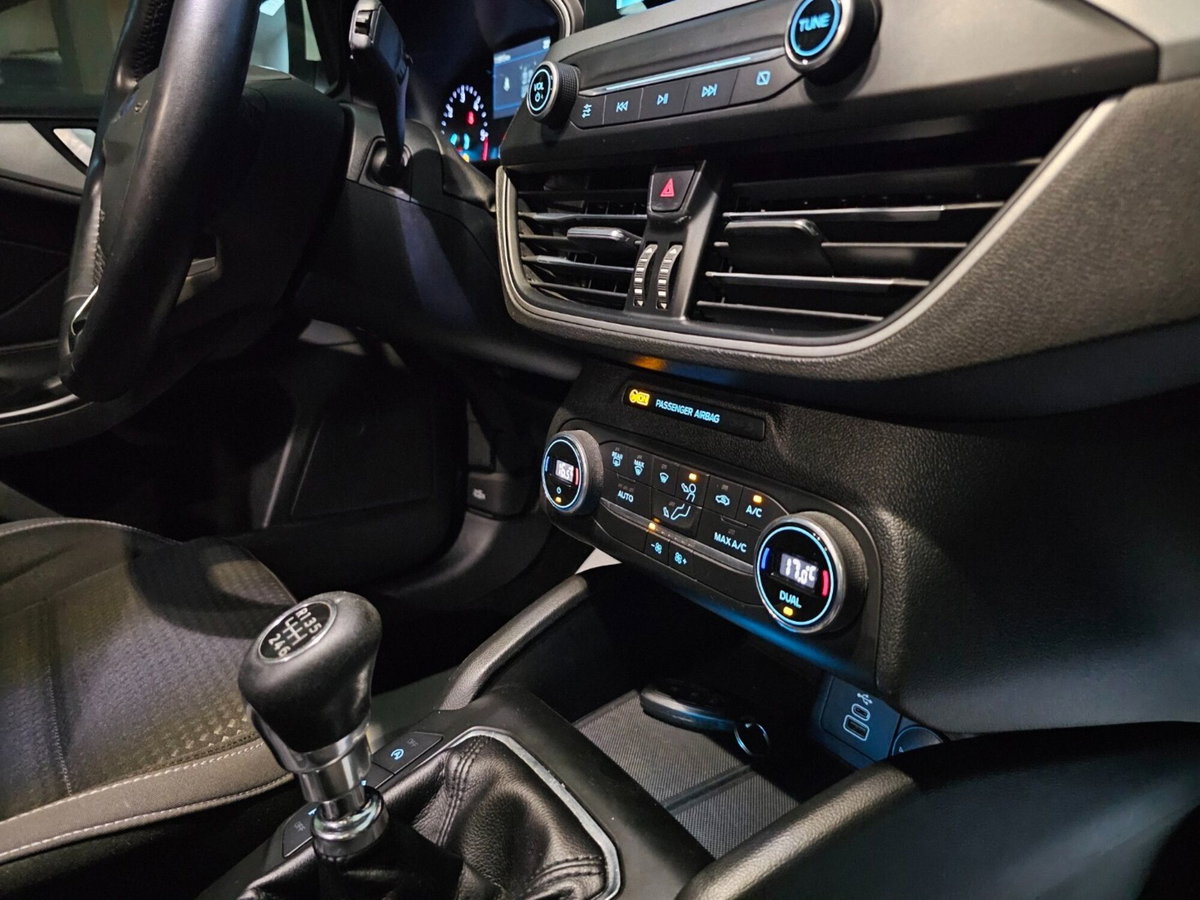 Ford Focus Station Wagon 1.5 EcoBlue 120 CV automatico SW Business (12)