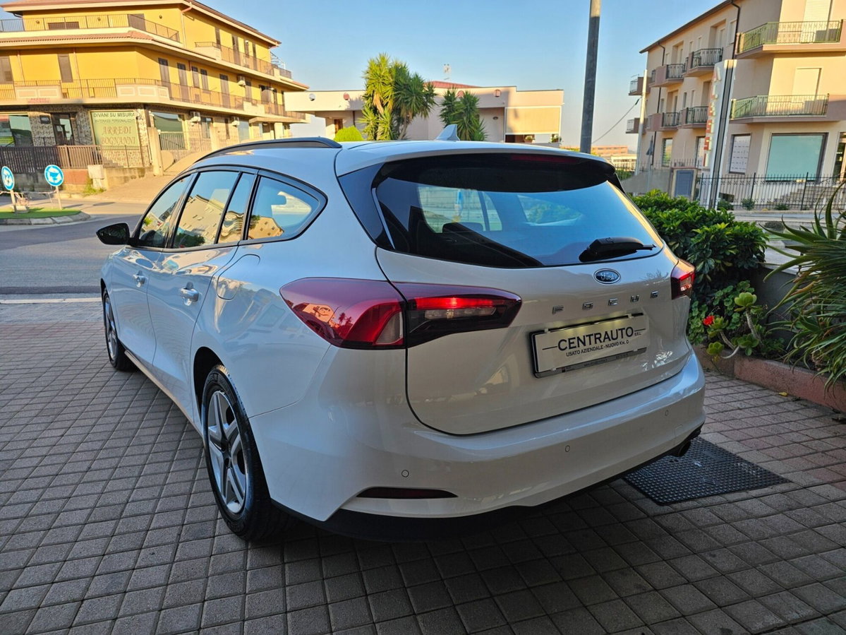 Ford Focus Station Wagon 1.5 EcoBlue 120 CV automatico SW Business (4)