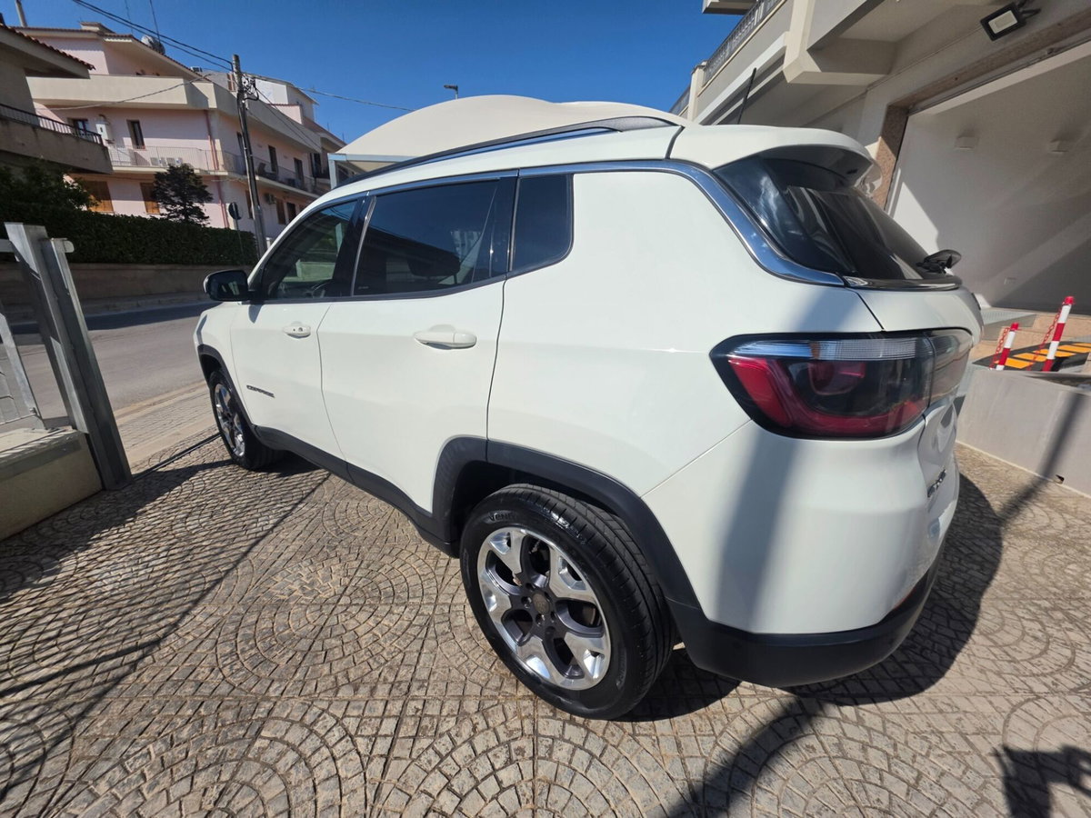 Jeep Compass 2.0 Multijet II 4WD Limited (16)