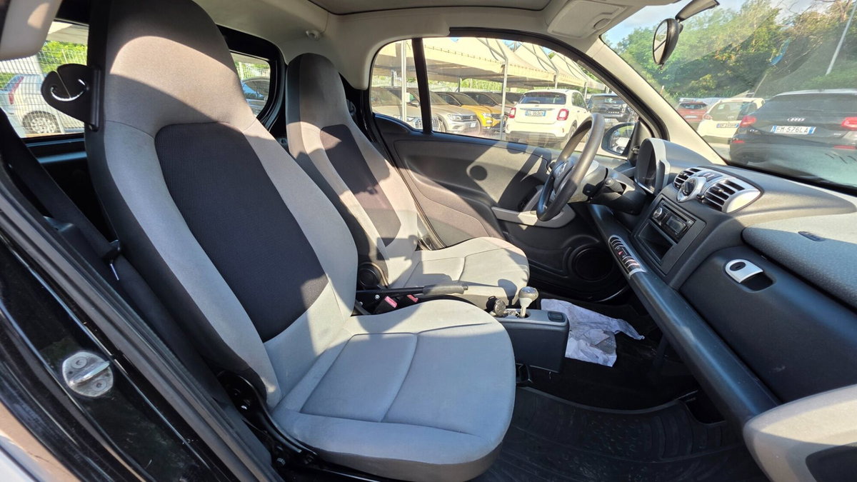 smart Fortwo 800 40 kW coupé pure cdi (11)