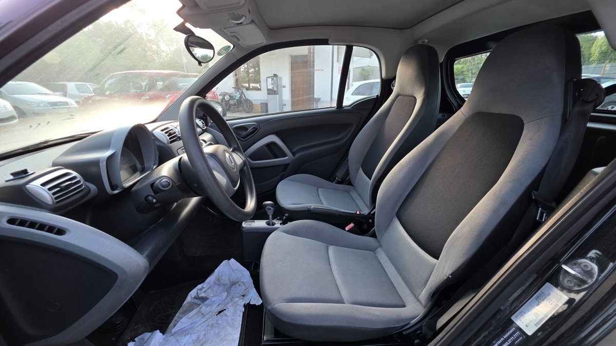 smart Fortwo 800 40 kW coupé pure cdi (9)