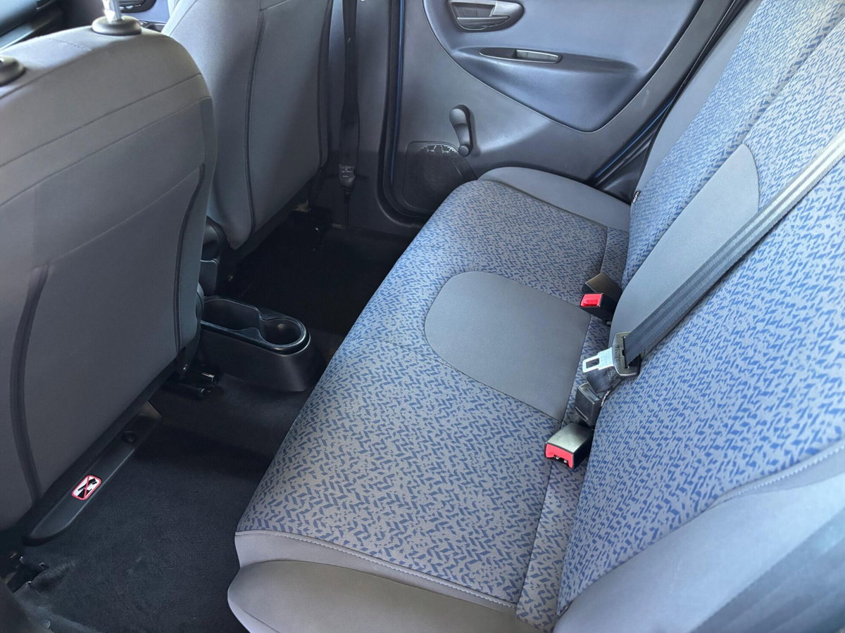 Lancia Ypsilon 1.0 FireFly 5 porte S&S Hybrid Alberta Ferretti (16)