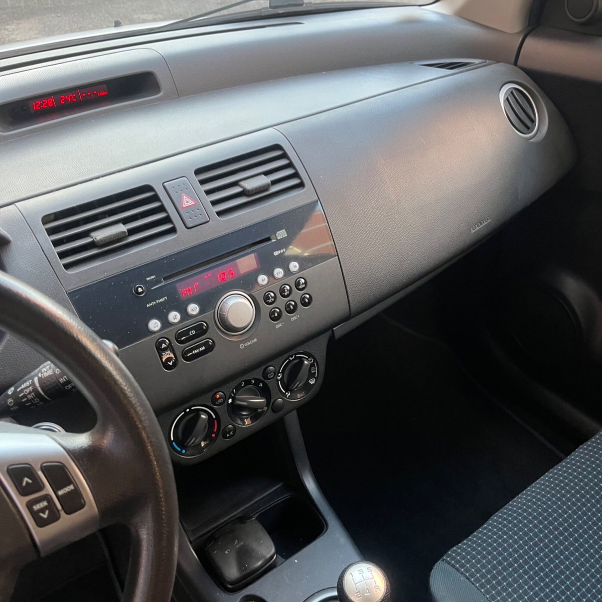 Suzuki Swift 1.3 5p. GL (12)