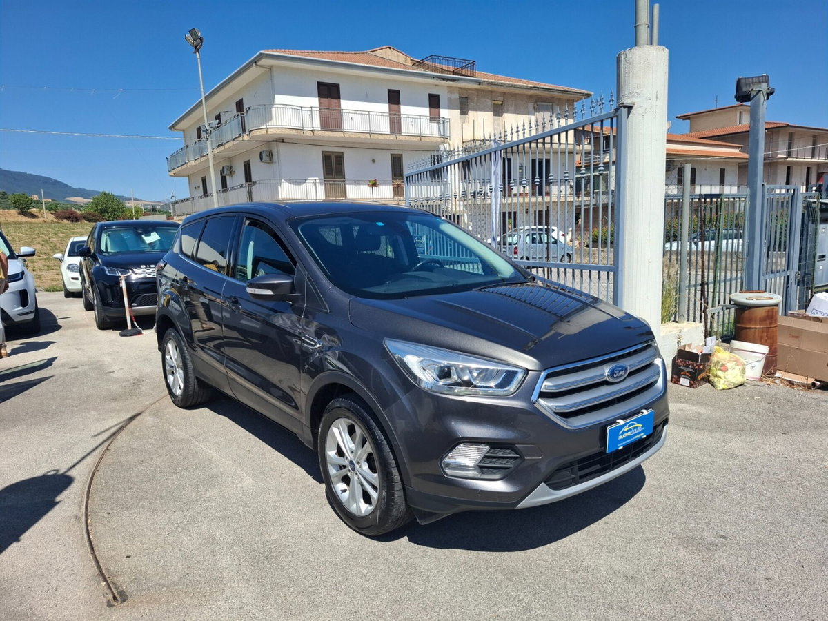Ford Kuga 1.5 TDCI 120 CV S&S 2WD Powershift Edition (2)