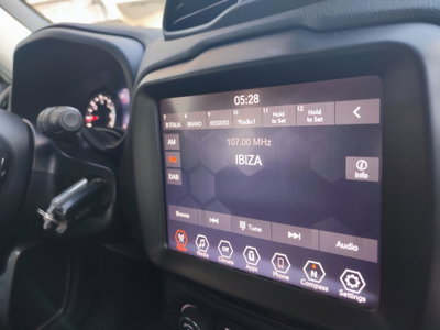 Jeep Renegade 1.6 Mjt 130 CV Limited (12)