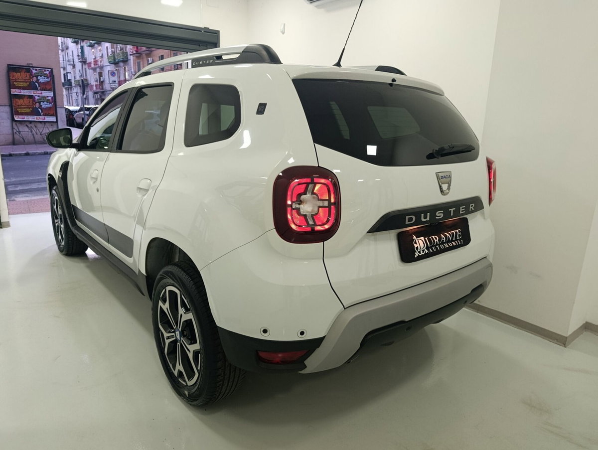 Dacia Duster 1.5 Blue dCi 8V 115 CV 4x4 15th Anniversary (5)