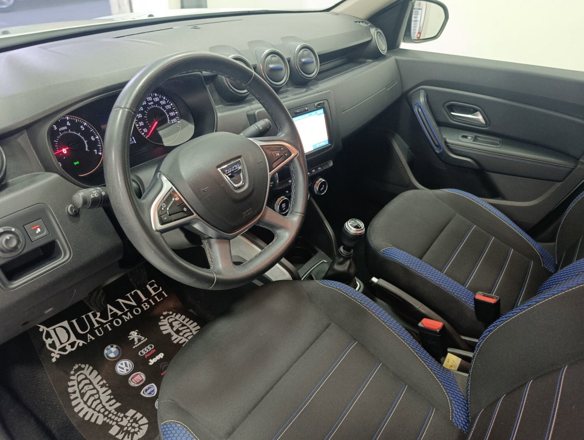 Dacia Duster 1.5 Blue dCi 8V 115 CV 4x4 15th Anniversary (8)