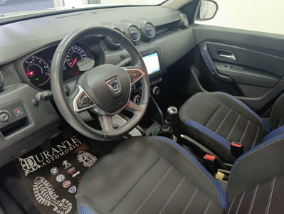 Dacia Duster 1.5 Blue dCi 8V 115 CV 4x4 15th Anniversary (8)
