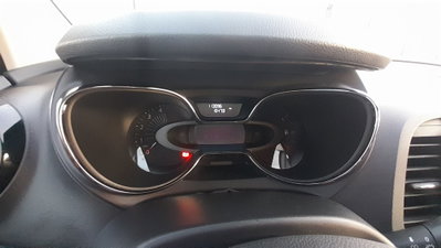 Renault Captur dCi 8V 90 CV EDC Start&Stop Energy Zen (17)