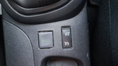 Renault Captur dCi 8V 90 CV EDC Start&Stop Energy Zen (9)