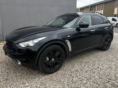 Infiniti FX FX30d S Premium (4)