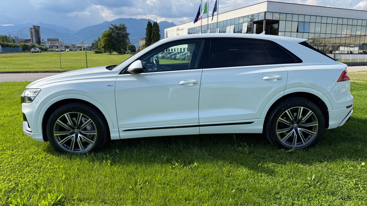 Audi Q8 Q8 50 TDI 286 CV quattro tiptronic Sport (4)