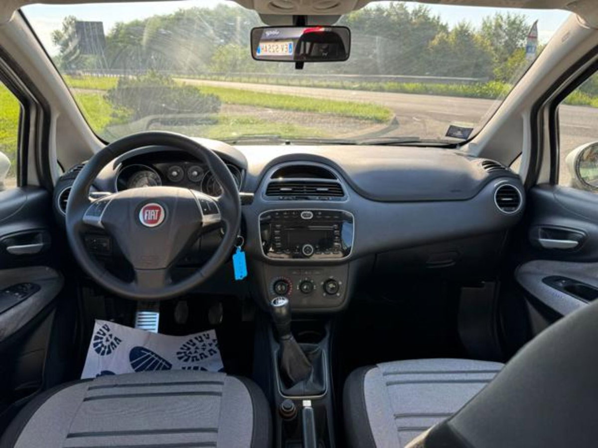 Fiat Punto Evo 1.3 Mjt 95 CV DPF 5 porte S&S Dualogic Dynamic (12)