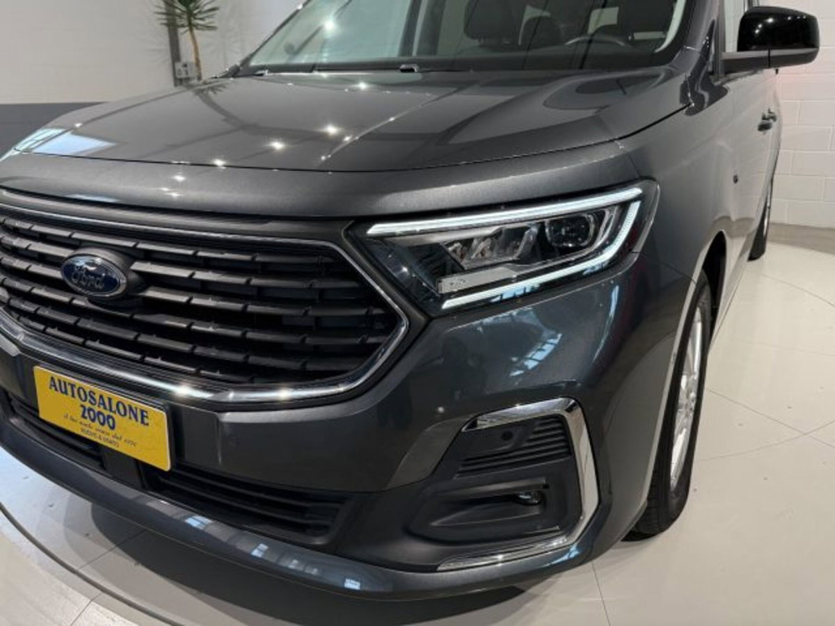 Ford Tourneo Connect 1.5 EcoBoost 114 CV Titanium (17)
