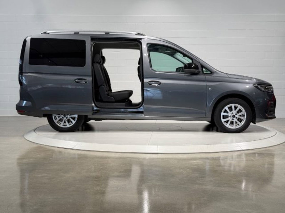 Ford Tourneo Connect 1.5 EcoBoost 114 CV Titanium (6)