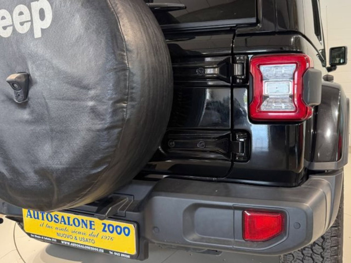 Jeep Wrangler Unlimited 2.2 Mjt II Sahara (10)