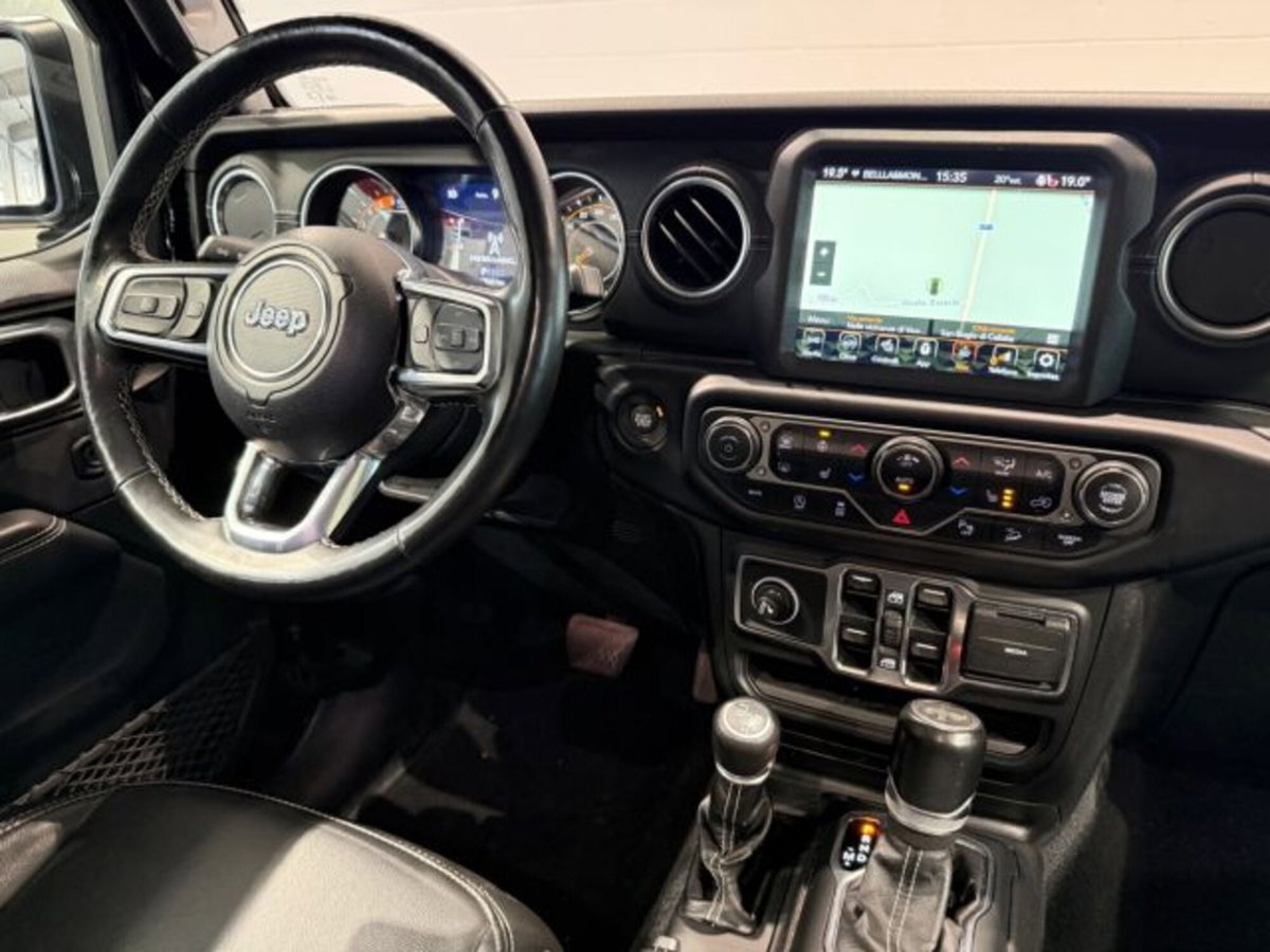Jeep Wrangler Unlimited 2.2 Mjt II Sahara (12)