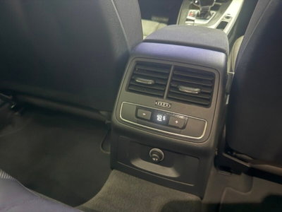 Audi A4 Avant 30 TDI/136 CV S tronic Business Advanced (11)
