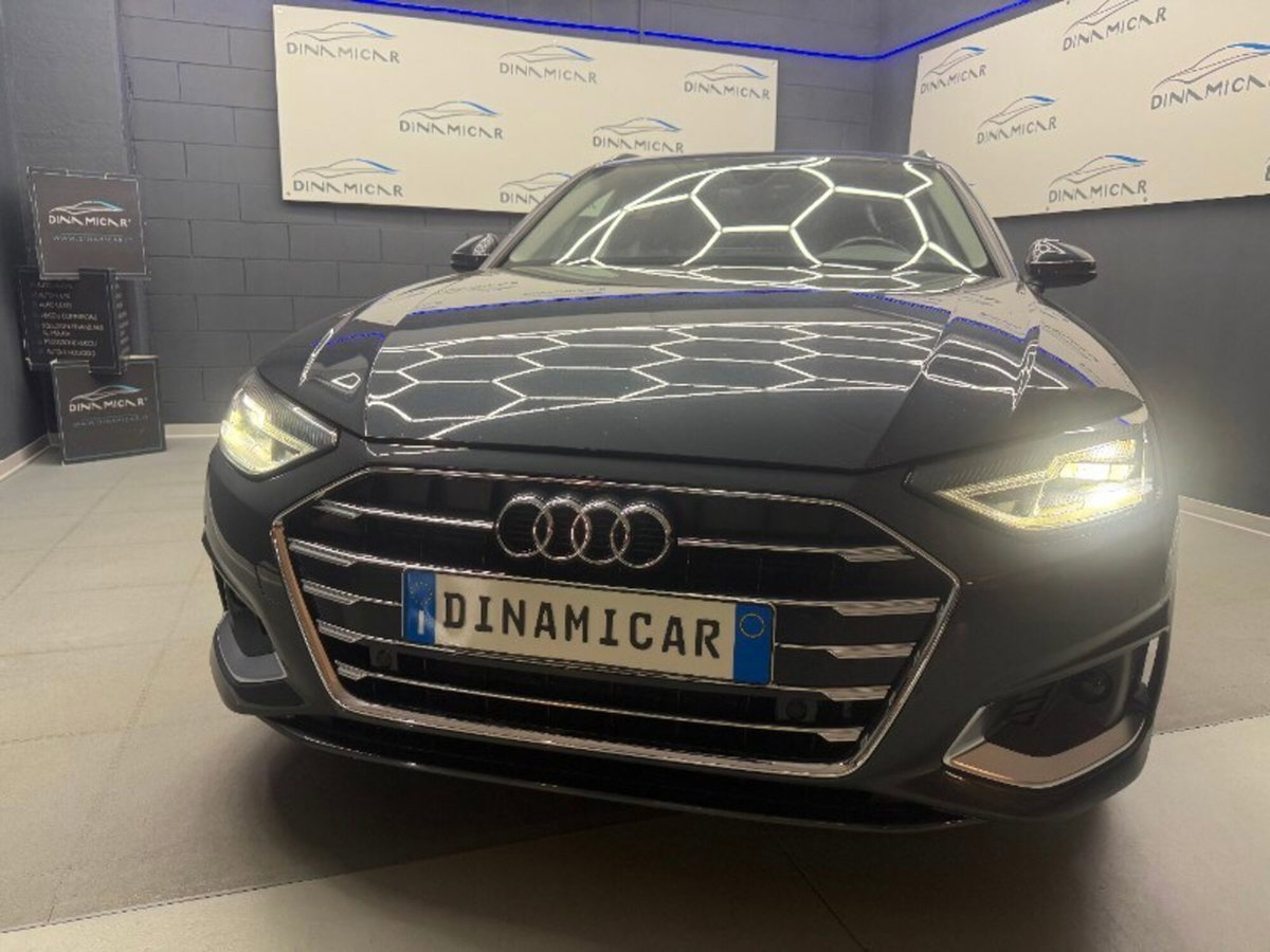 Audi A4 Avant 30 TDI/136 CV S tronic Business Advanced (2)