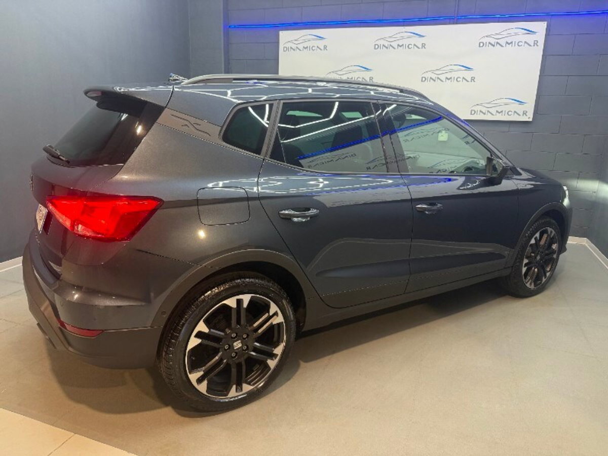 SEAT Arona 1.0 EcoTSI Black Edition (2)