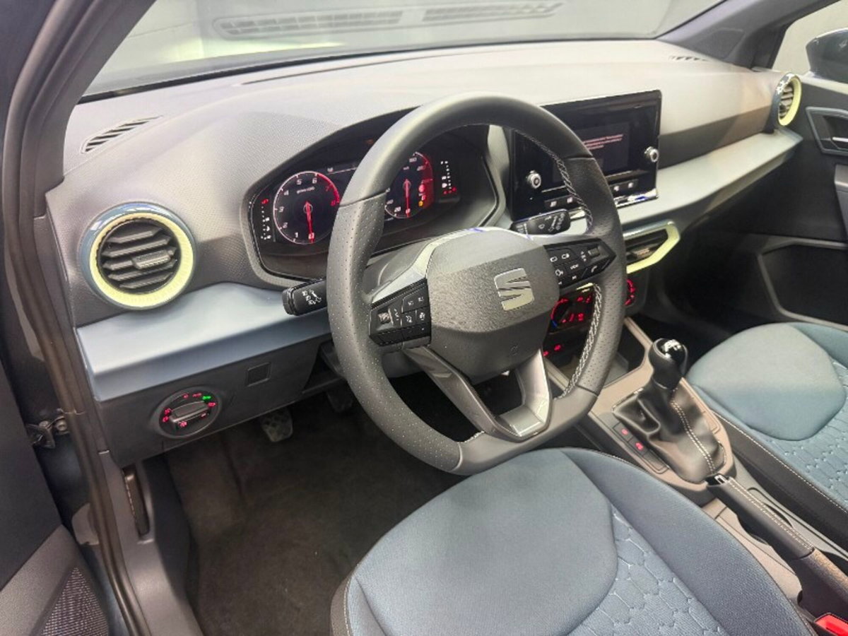 SEAT Arona 1.0 EcoTSI Black Edition (9)