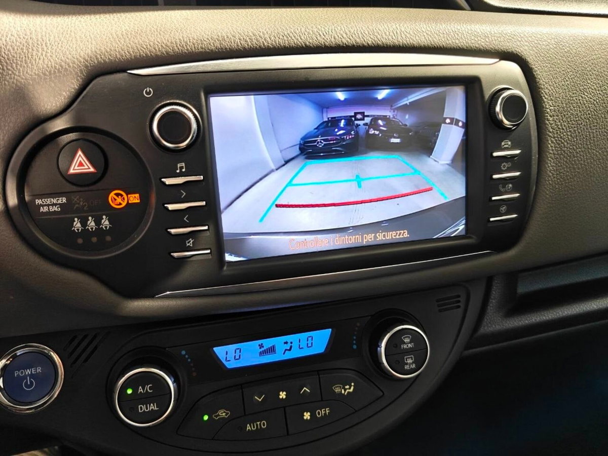 Toyota Yaris 1.5 Hybrid 5 porte Active (12)