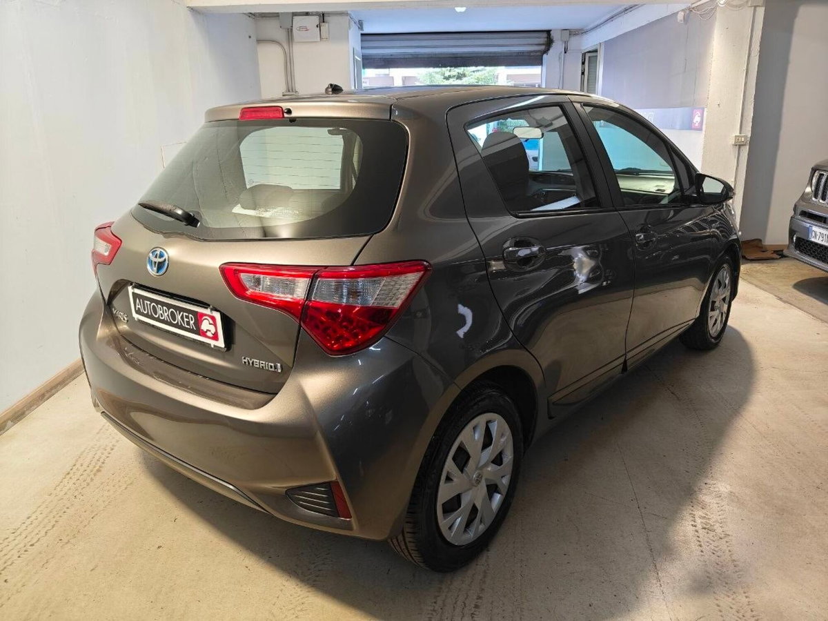 Toyota Yaris 1.5 Hybrid 5 porte Active (3)