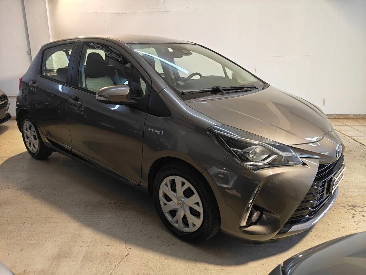 Toyota Yaris 1.5 Hybrid 5 porte Active (4)
