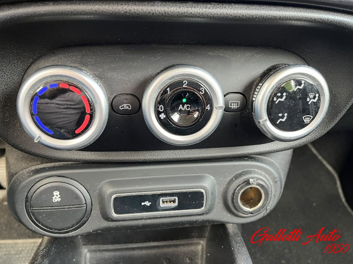 Fiat 500L 1.4 mpi 95cv Urban 4p.ti E6b (19)