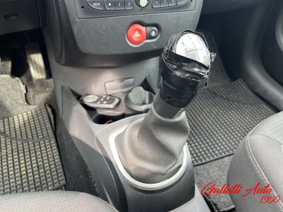 Renault Clio 1.2 75CV 5 porte Live (13)