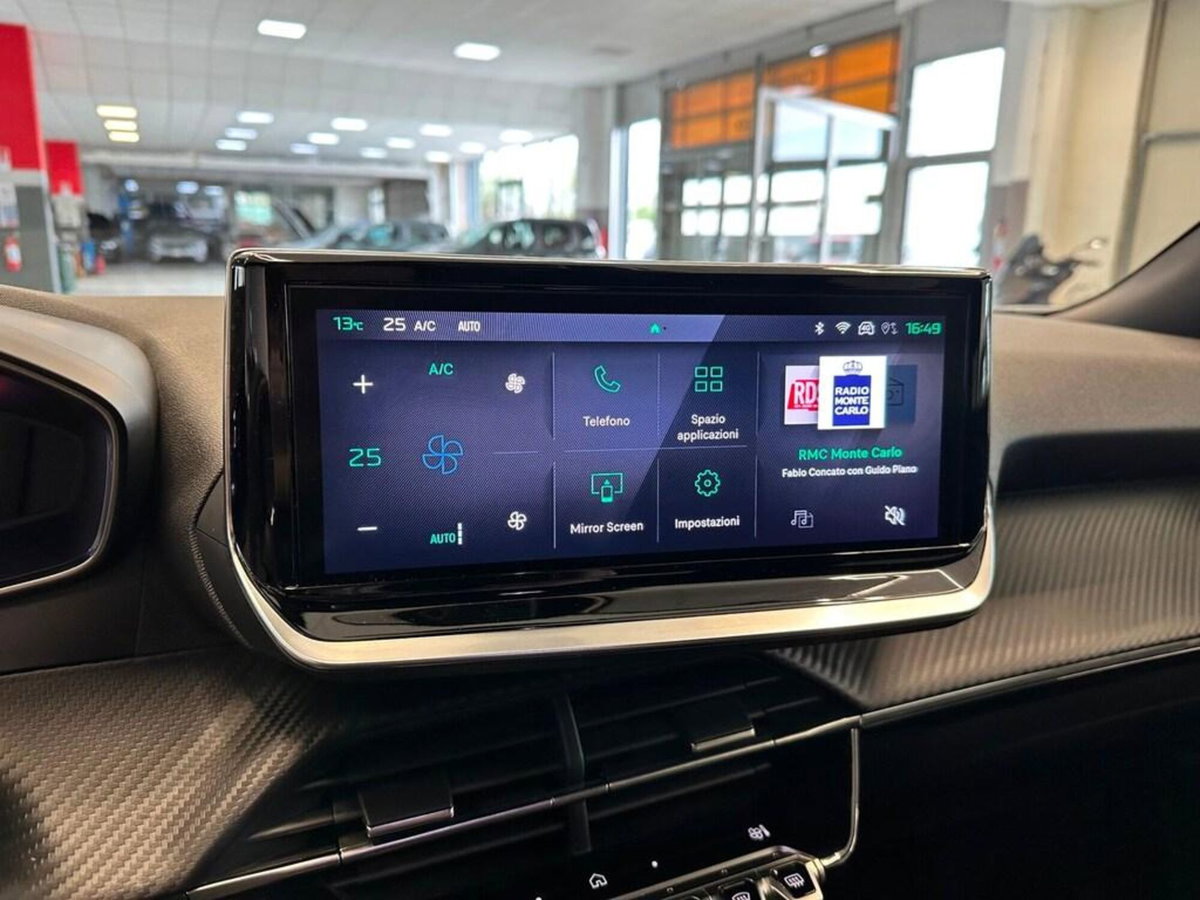 Peugeot 2008 1.2 puretech Allure s&s 100cv (13)