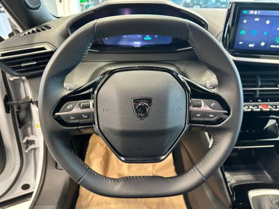 Peugeot 2008 1.2 puretech Allure s&s 100cv (9)