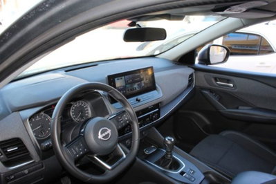 Nissan Qashqai 1.3 mhev Acenta 2wd 140cv (9)