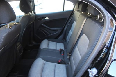 Mercedes-Benz GLA SUV 200 d Automatic 4Matic Business (7)