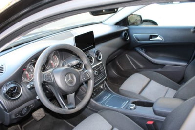 Mercedes-Benz GLA SUV 200 d Automatic 4Matic Business (8)