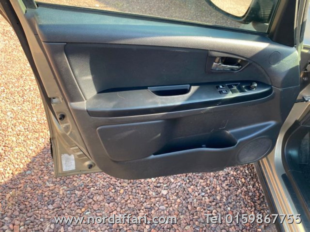 Fiat Sedici 1.6 16V 4x4 Dynamic (16)