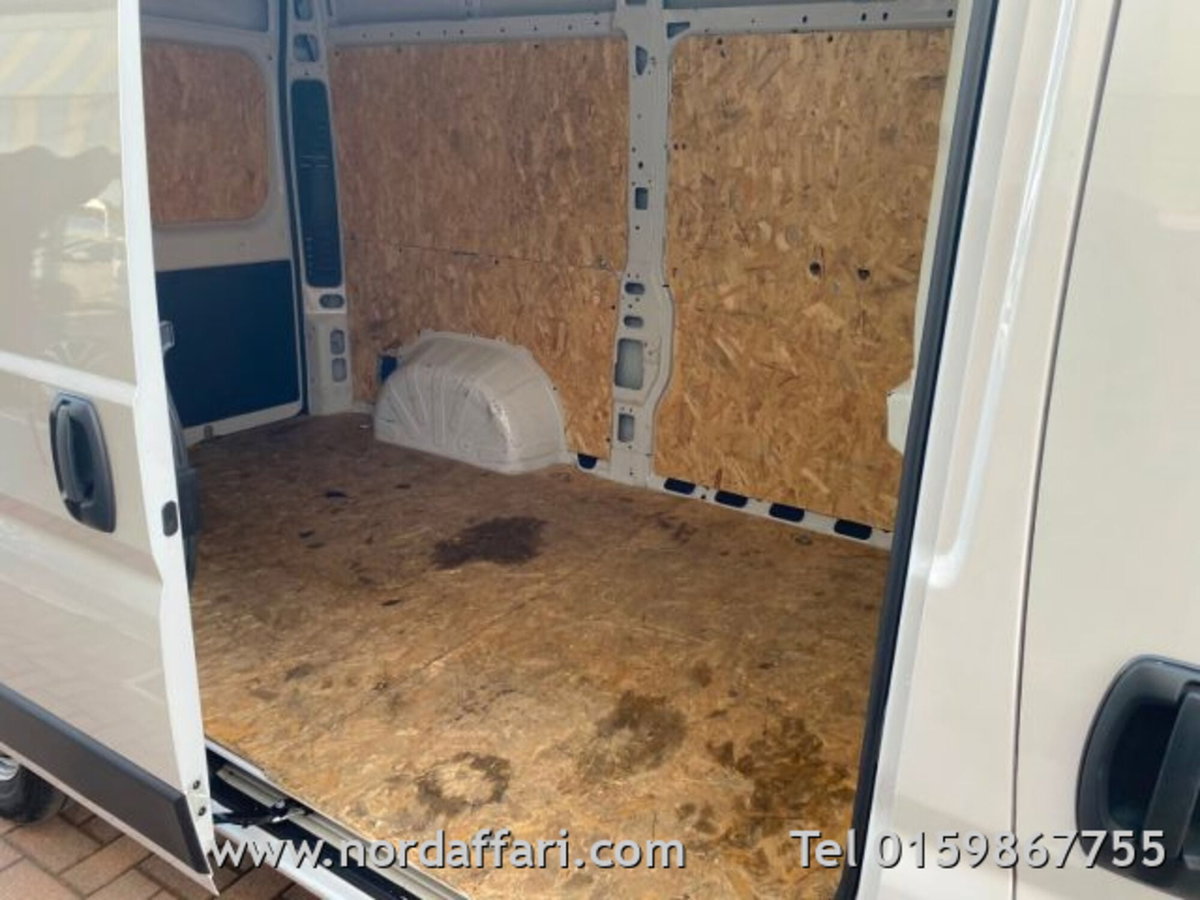 Fiat Ducato Furgone 33 2.2 Mjt 140CV AT9 PM-TN Furgone (13)