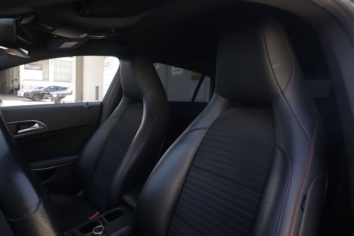 Mercedes-Benz CLA 220 d Automatic Premium (16)